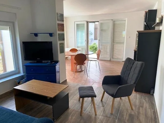 Sea Side Punat Apartment