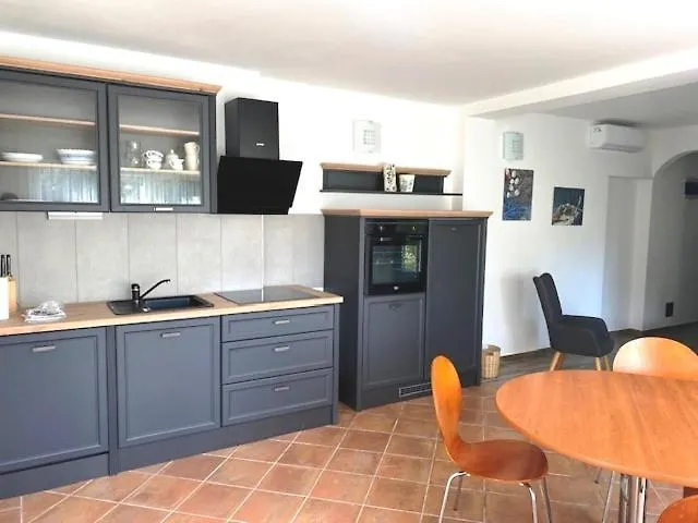 Apartment Sea Side Punat
